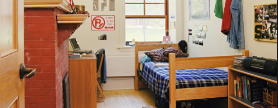 College Prep: Living On Campus vs. At Home