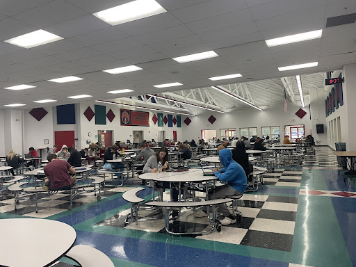 Cafeteria Chaos: The Lack of Organization in The Lakota West Lunchroom